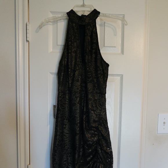 Robe BEBE Grise Avec Dentelle Et Rayures Métallisées | Taille S/6 | Neuve Avec étiquette (NWT) | Style Soirée élégant | Prix D'origine $149